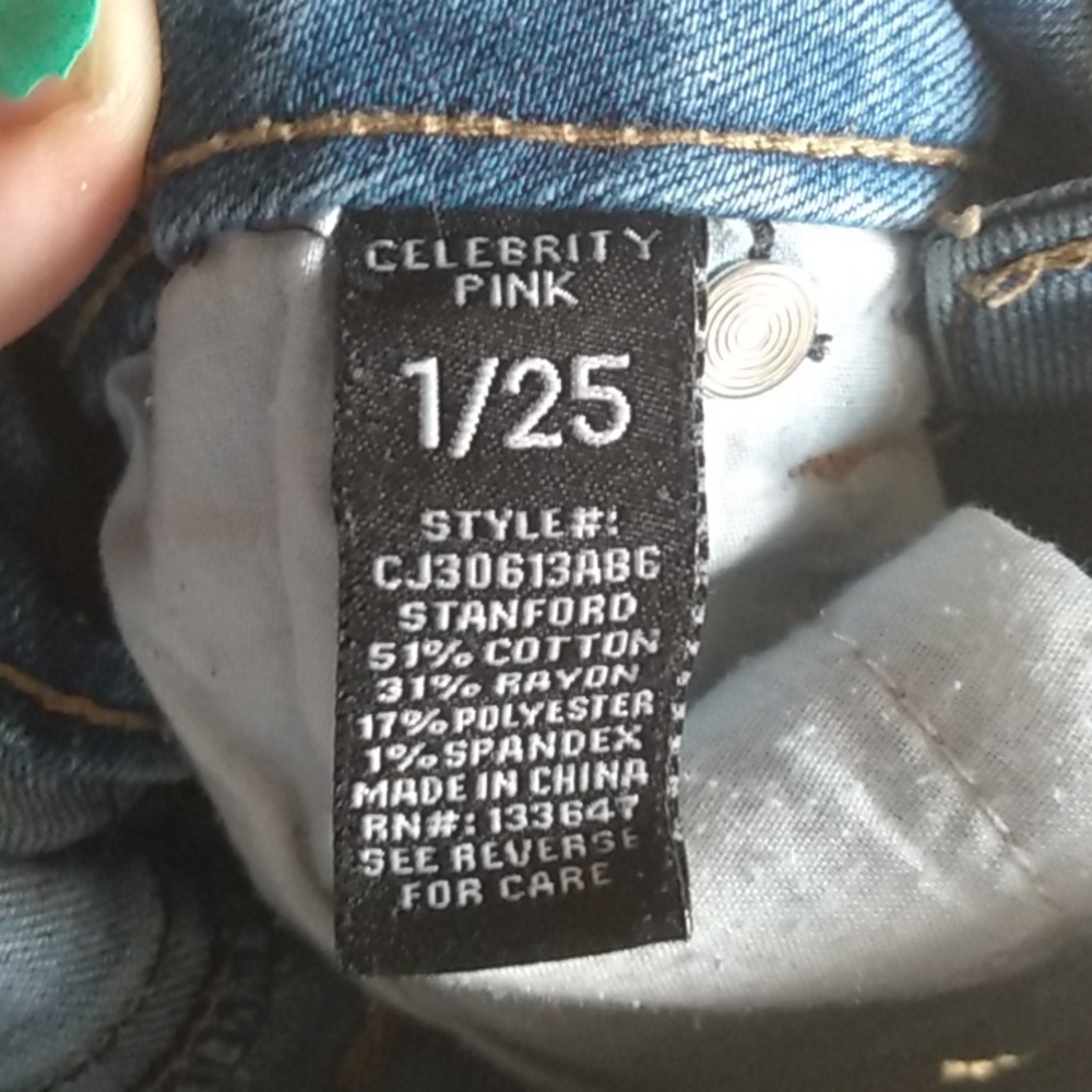 Celebrity Pink Short size 1/25